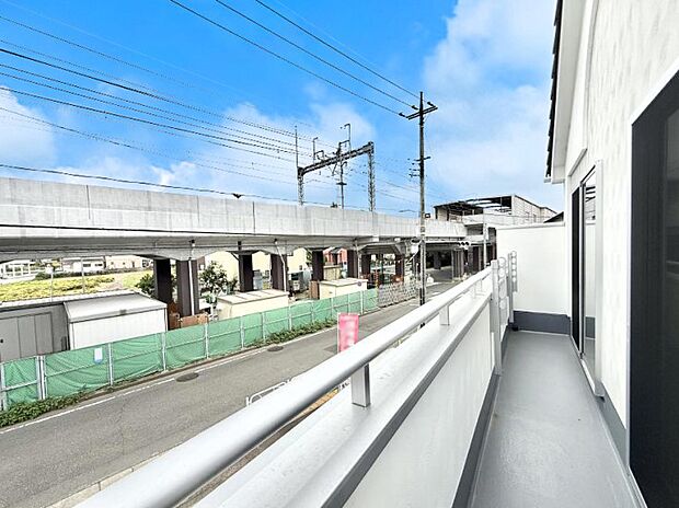 ■ 季節の移ろいを感じられる開放的な空間です