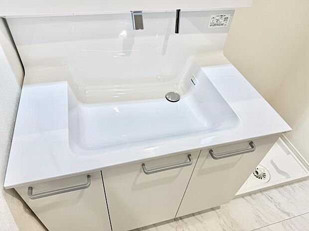 ■手洗いや顔を洗う時も快適に使える便利なシャワー