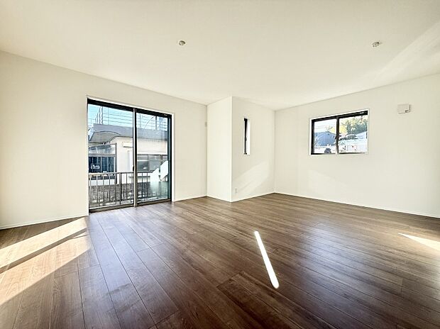 ■心落ち着く場所、ゆったり過ごせるリビング