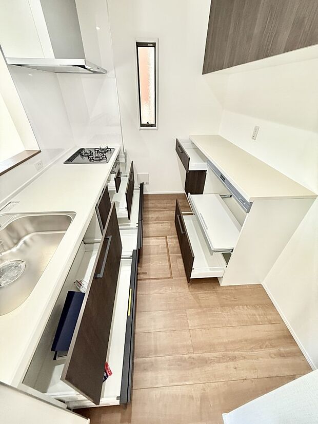 ■美味しい時間が生まれる、笑顔あふれるキッチン