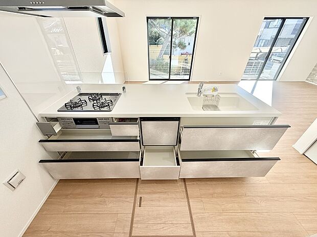 ■料理がもっと楽しくなる、快適なキッチン空間