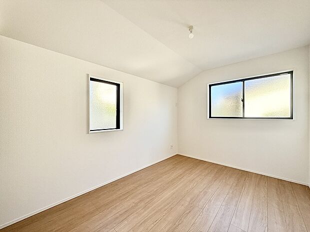 ■落ち着いた雰囲気のお部屋で心が安らぐ空間