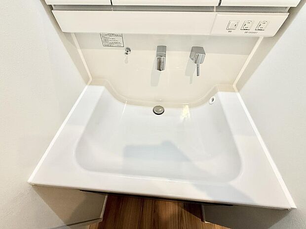 ■手洗いや顔を洗う時も快適に使える便利なシャワー