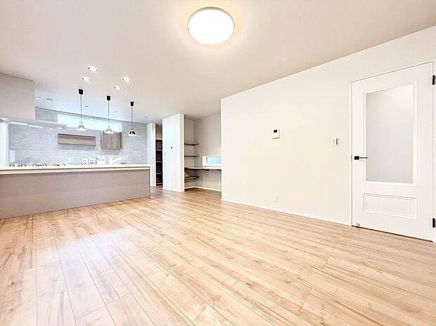 ■心落ち着く場所、ゆったり過ごせるリビング