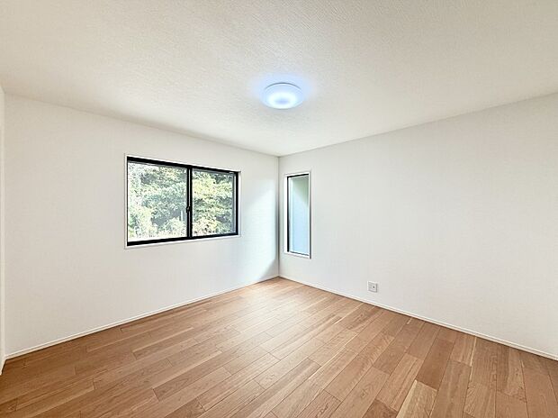 ■落ち着いた色合いのお部屋で穏やかな時間を楽しめます