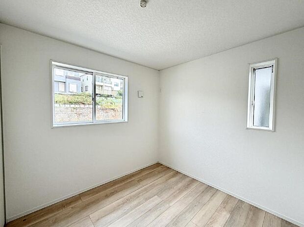 ■落ち着いた色合いのお部屋で穏やかな時間を楽しめます