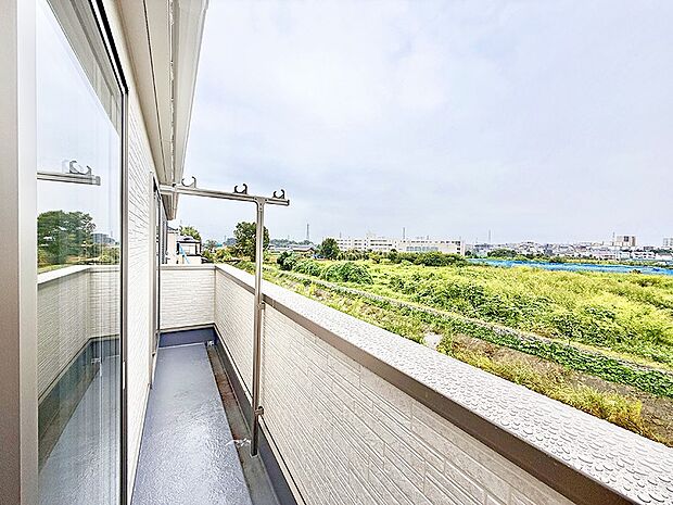 ■ 朝のコーヒーや夜の星空を楽しむ、癒しの場所