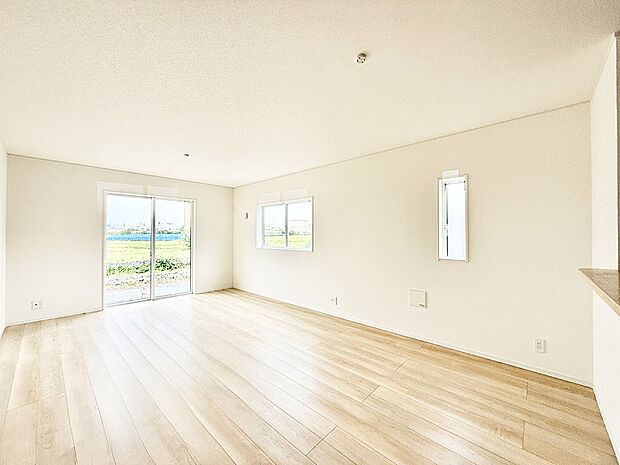 ■くつろぎと笑顔が集まる、心温まるリビング