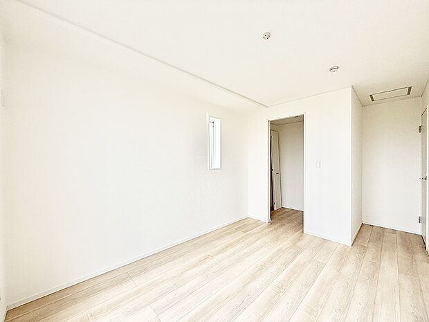 ■落ち着いた色合いのお部屋で穏やかな時間を楽しめます