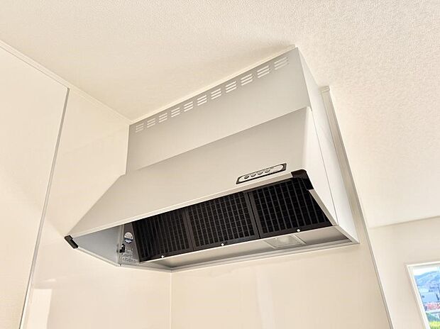 ■調理時の蒸気や匂いが換気扇に誘導され、効率的に排煙ができます。