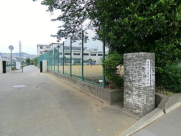 中学校 1500m 秦野市立西中学校