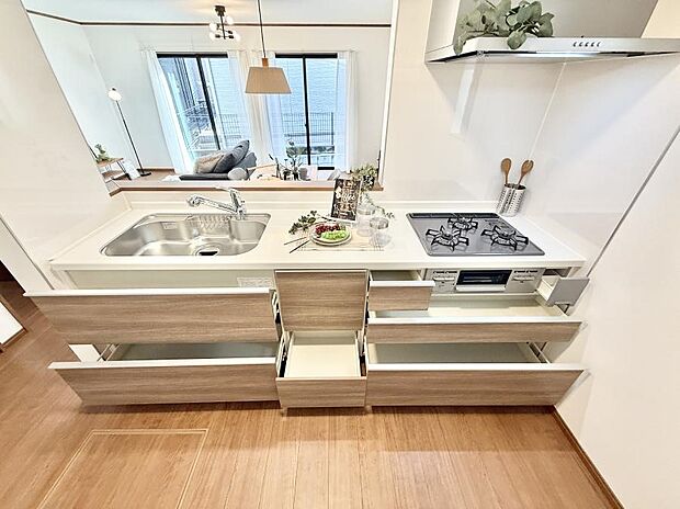 ■美味しい時間が生まれる、笑顔あふれるキッチン