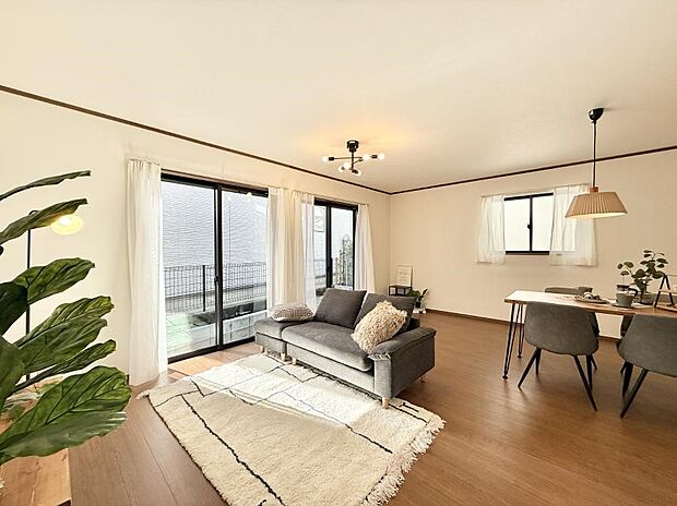 ■温もりを感じる、居心地のいいリビング