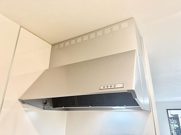 ■調理時の蒸気や匂いが換気扇に誘導され、効率的に排煙ができます。