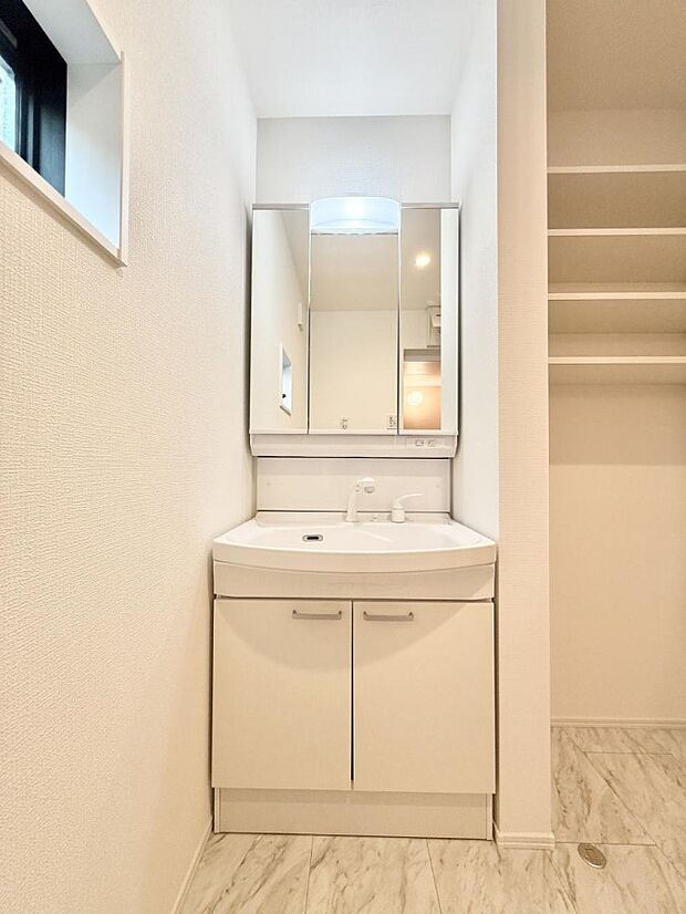 ■朝の準備がスムーズにできる広さです