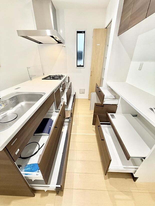 ■家族の絆を深める、温もりのあるキッチン