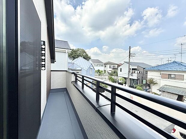 ■ 季節の移ろいを感じられる開放的な空間です