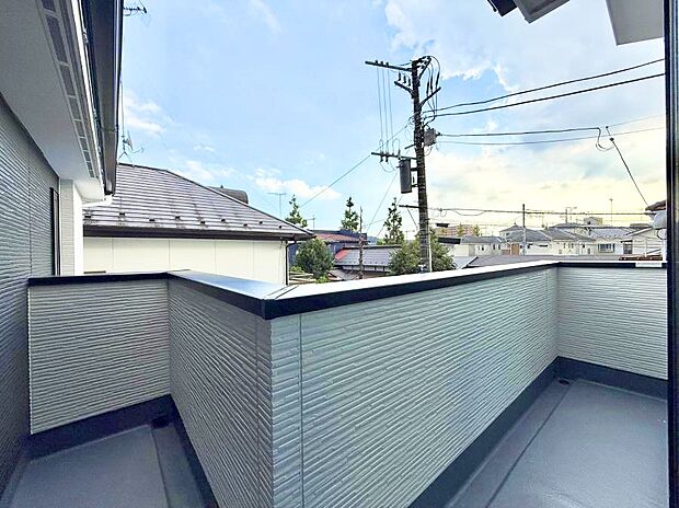 ■ 季節の移ろいを感じられる開放的な空間です