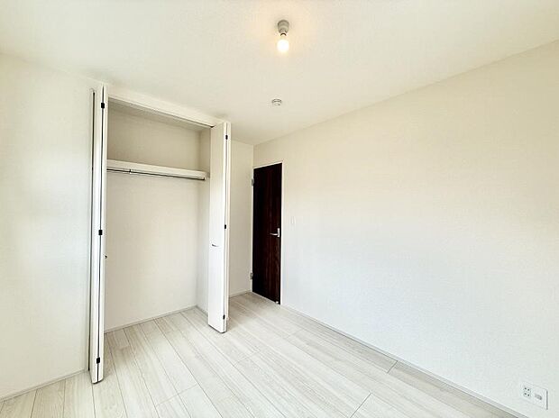 ■落ち着いた色合いのお部屋で穏やかな時間を楽しめます