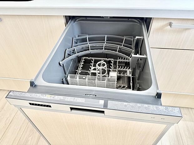 ■手間なく洗浄！食器をピカピカに仕上げてくれます