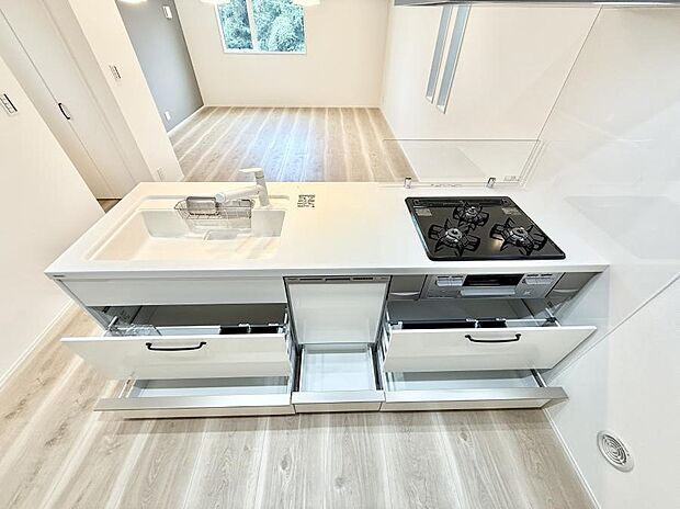 ■シンプルで美しく心地よい時間を生むキッチン空間