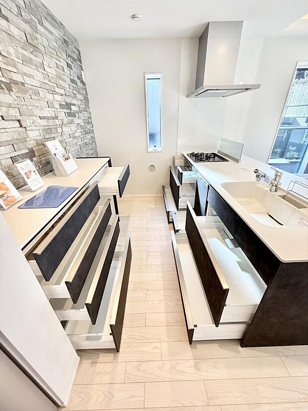 ■美味しい時間が生まれる、笑顔あふれるキッチン