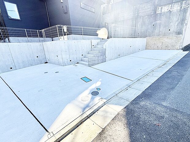 ■自宅にある駐車スペースなので安心ですね