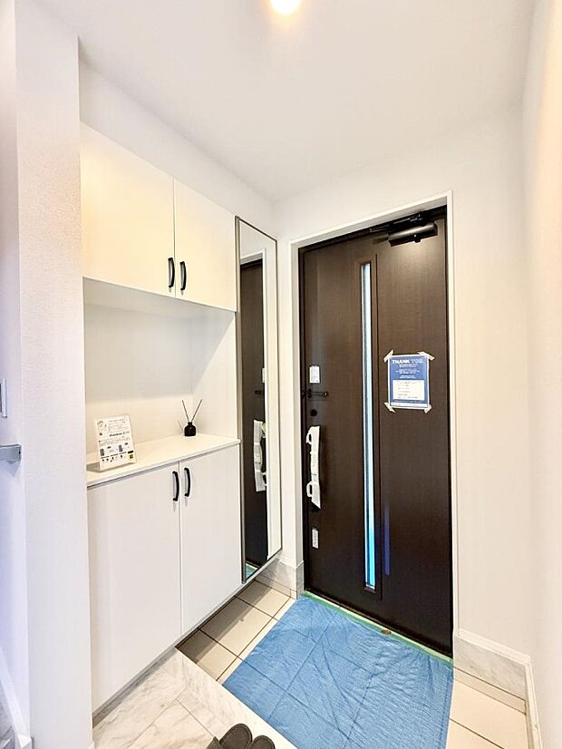 ■ シンプルで美しく、快適な暮らしの入り口