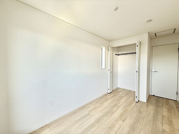 ■落ち着いた色合いのお部屋で穏やかな時間を楽しめます
