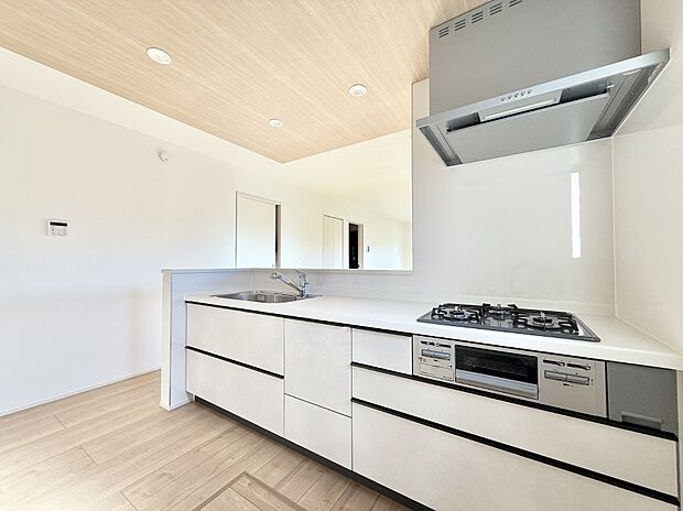 ■料理がもっと楽しくなる、快適なキッチン空間