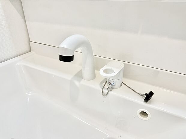 ■手洗いや顔を洗う時も快適に使える便利なシャワー