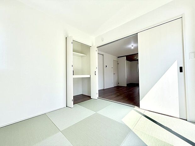 ■落ち着いた色合いのお部屋で穏やかな時間を楽しめます