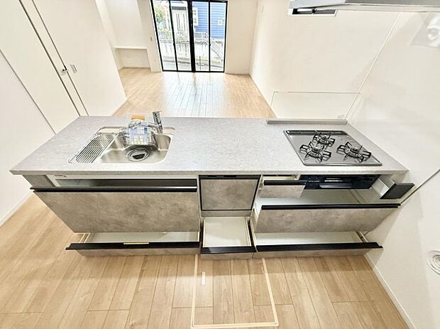 ■家族の絆を深める、温もりのあるキッチン