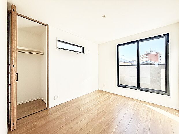 ■落ち着いた雰囲気のお部屋で心が安らぐ空間