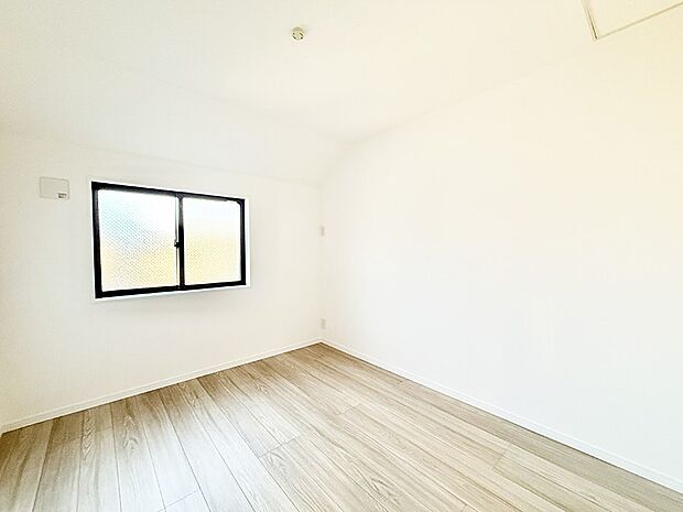 ■落ち着いた色合いのお部屋で穏やかな時間を楽しめます