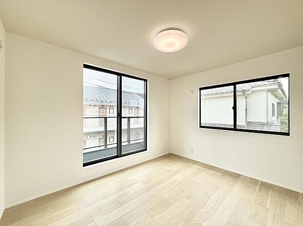 ■窓の配置や通気性の良い設計で部屋の空気がこもらず、常に新鮮な空気が流れます