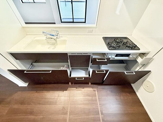 ■美味しい時間が生まれる、笑顔あふれるキッチン