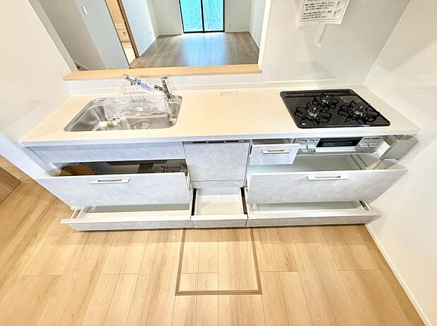 ■家族の絆を深める、温もりのあるキッチン