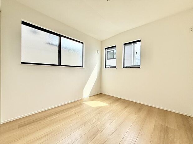 ■落ち着いた色合いのお部屋で穏やかな時間を楽しめます