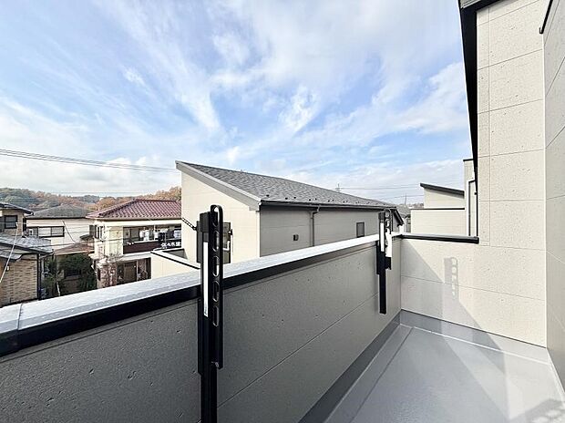 ■ 季節の移ろいを感じられる開放的な空間です