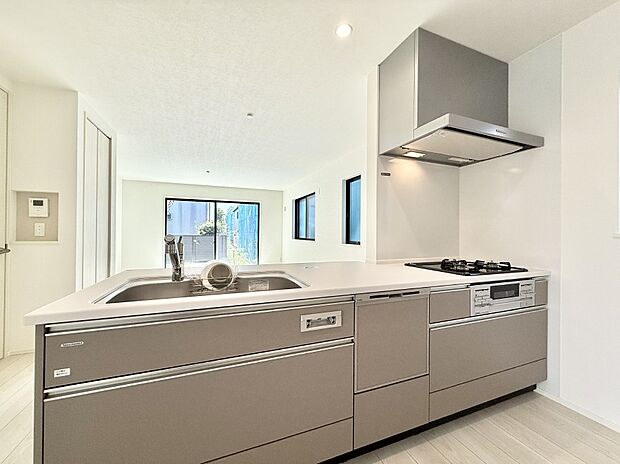 ■美味しい時間が生まれる、笑顔あふれるキッチン