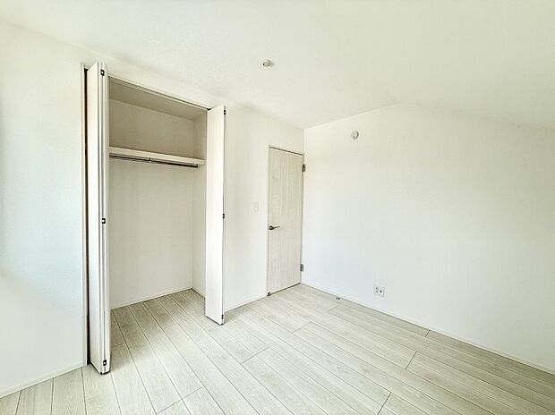 ■落ち着いた雰囲気のお部屋で心が安らぐ空間