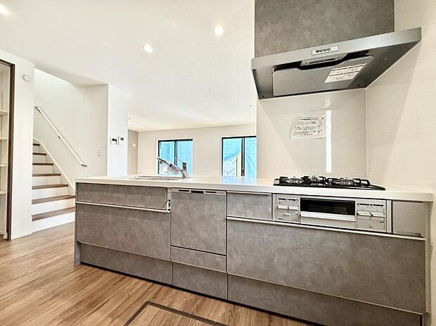 ■家族の絆を深める、温もりのあるキッチン