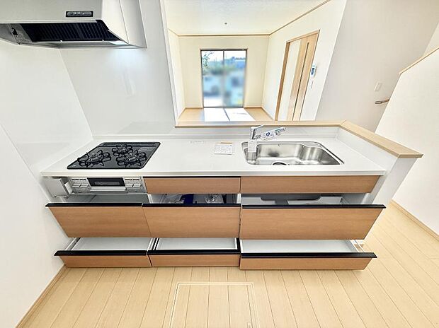 ■家族の絆を深める、温もりのあるキッチン