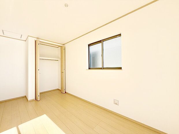 ■落ち着いた色合いのお部屋で穏やかな時間を楽しめます