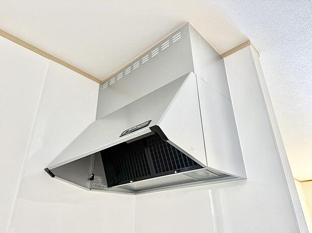 ■調理時の蒸気や匂いが換気扇に誘導され、効率的に排煙ができます。