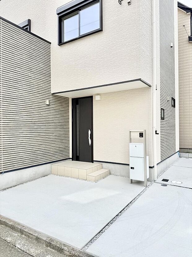 ■ 家族とゲストをやさしく迎える、心温まる玄関