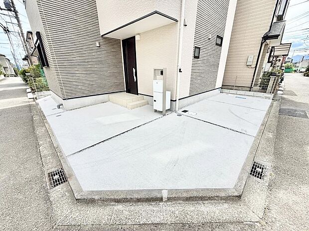 ■自宅にある駐車スペースなので安心ですね