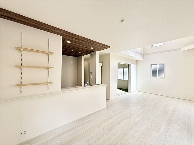 ■くつろぎと笑顔が集まる、心温まるリビング