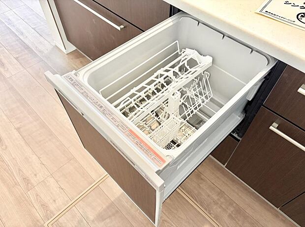 ■手間なく洗浄！食器をピカピカに仕上げてくれます